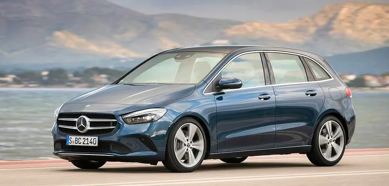 Jak uruchomić klimatyzację w Mercedesie B Klasa? Praktyczny poradnik dla kierowców