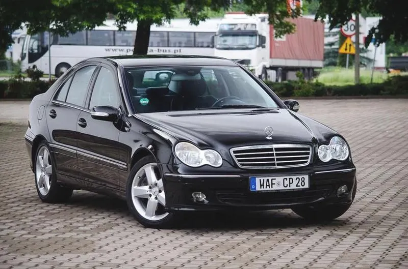 Akumulator do mercedesa w203
