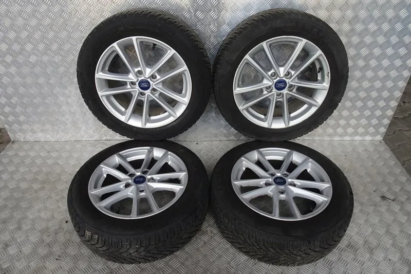 Sezonowe opony do Forda