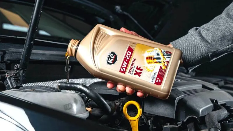 Wymiana oleju w samochodzie